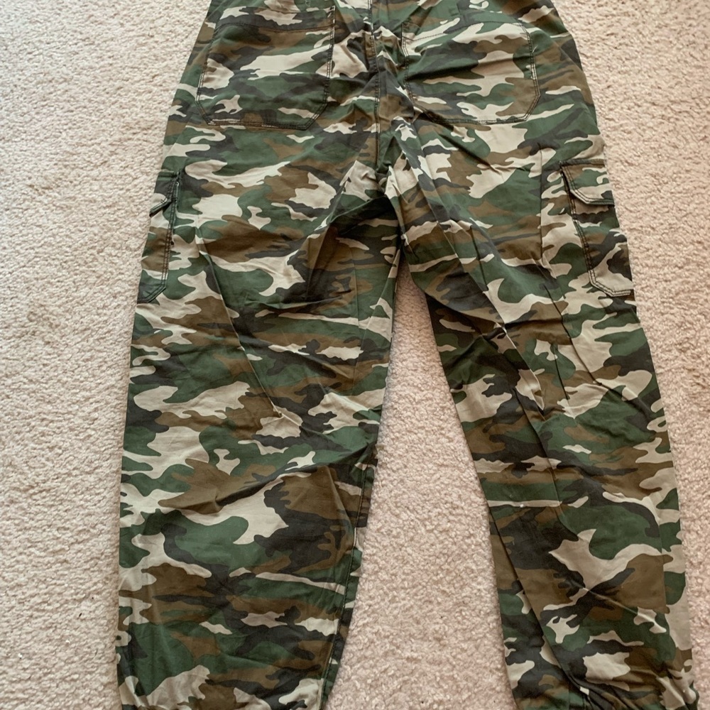 Arizona Jeans Camo Cargo Pants